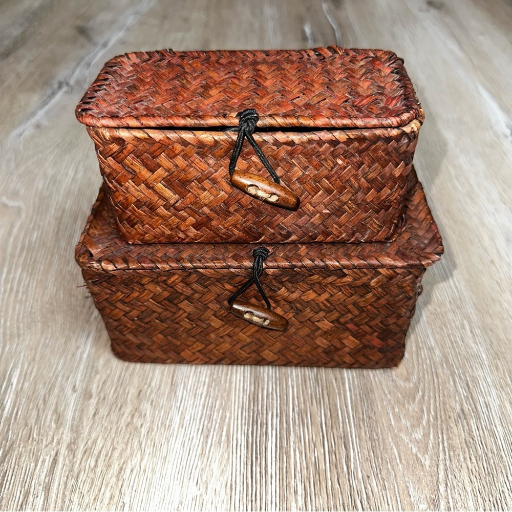 Vintage 2 Seagrass Handwoven Storage Baskets Natural Lids Craft Boxes Brown